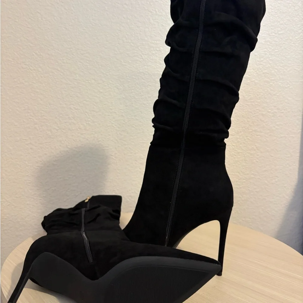 Chic Black Women's Faux Suede Heeled Boots - Picture 3 of 7